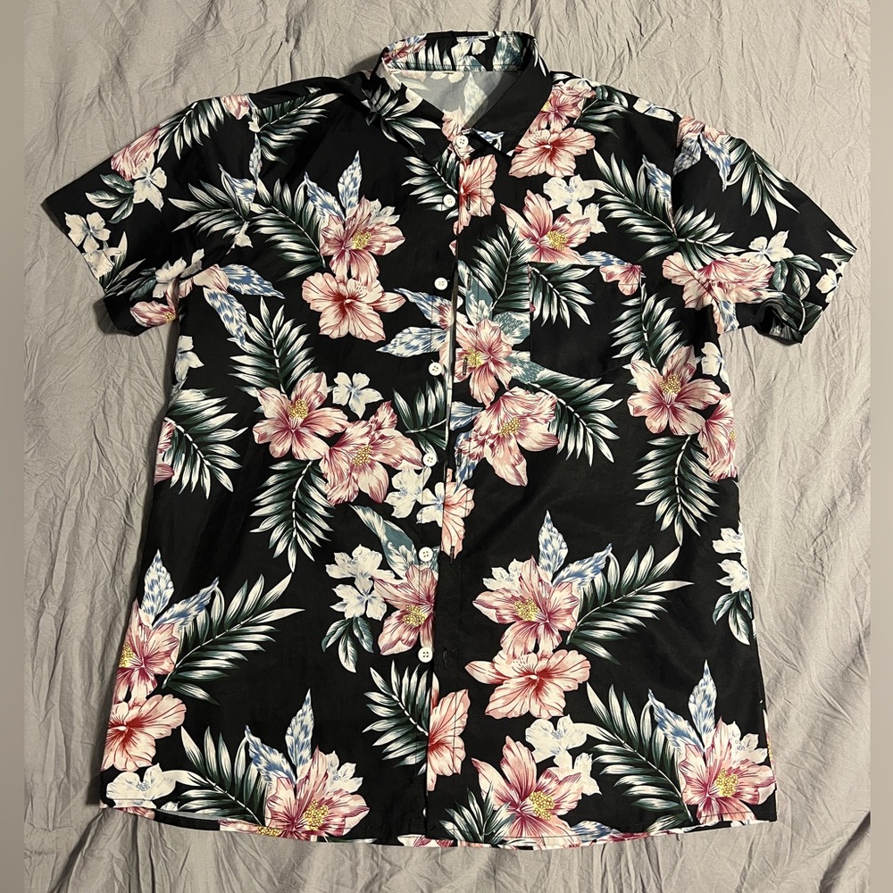 Shein Men's Short Sleeve Button Floral Shirt Size Large